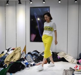 惠东兼职模特试衣服(兼职做试衣模特好吗)