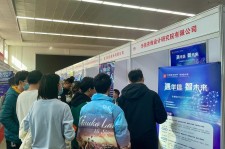 惠东北京伴游招聘 北京各大高校恢复线下招聘会，今年有什么不一样？记者探访