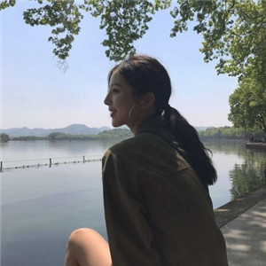 惠东私人伴游网带你看到天际，白色盐湖无际，蓝色天空无边