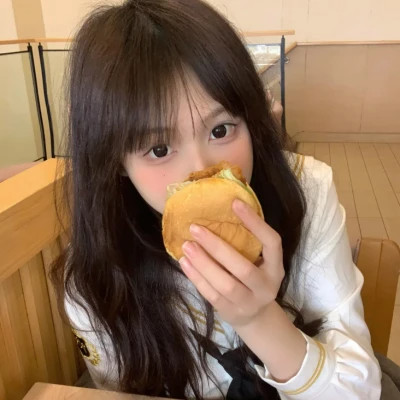 惠东伴游女生李心怡的资料