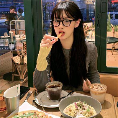 惠东伴游女生娄婷的资料