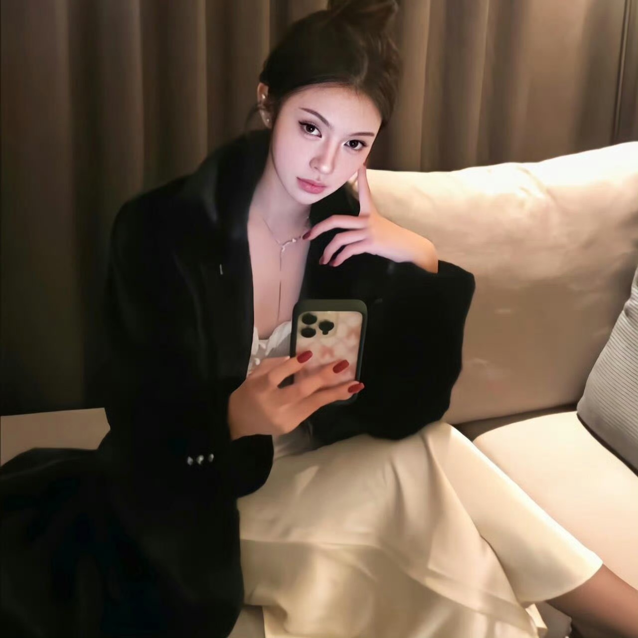惠东伴游女生周语言的资料