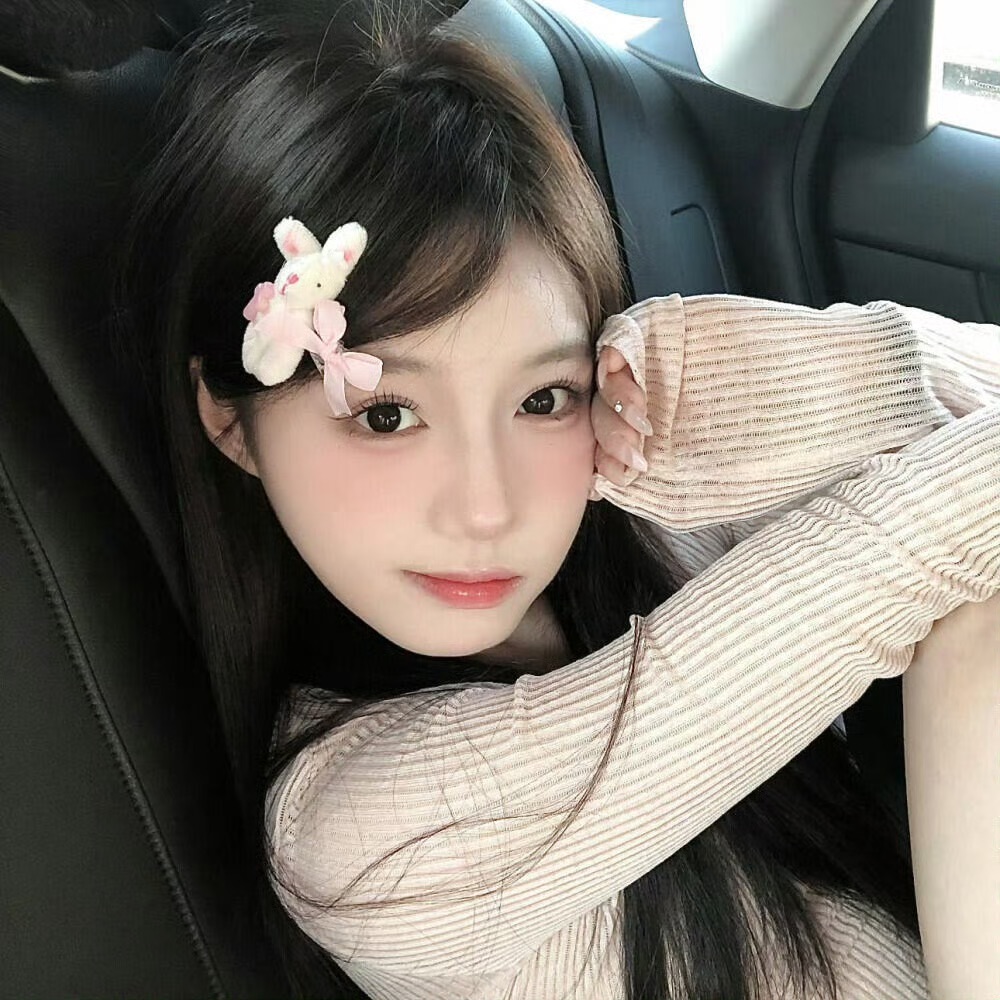 惠东伴游女生沈欣白的资料